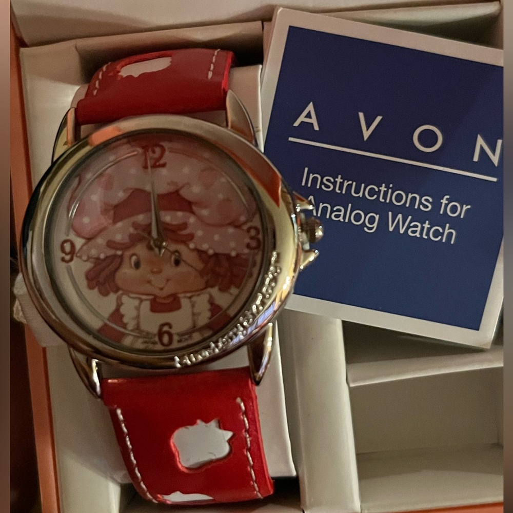 Strawberry 🍓 Shortcake Watch -Avon